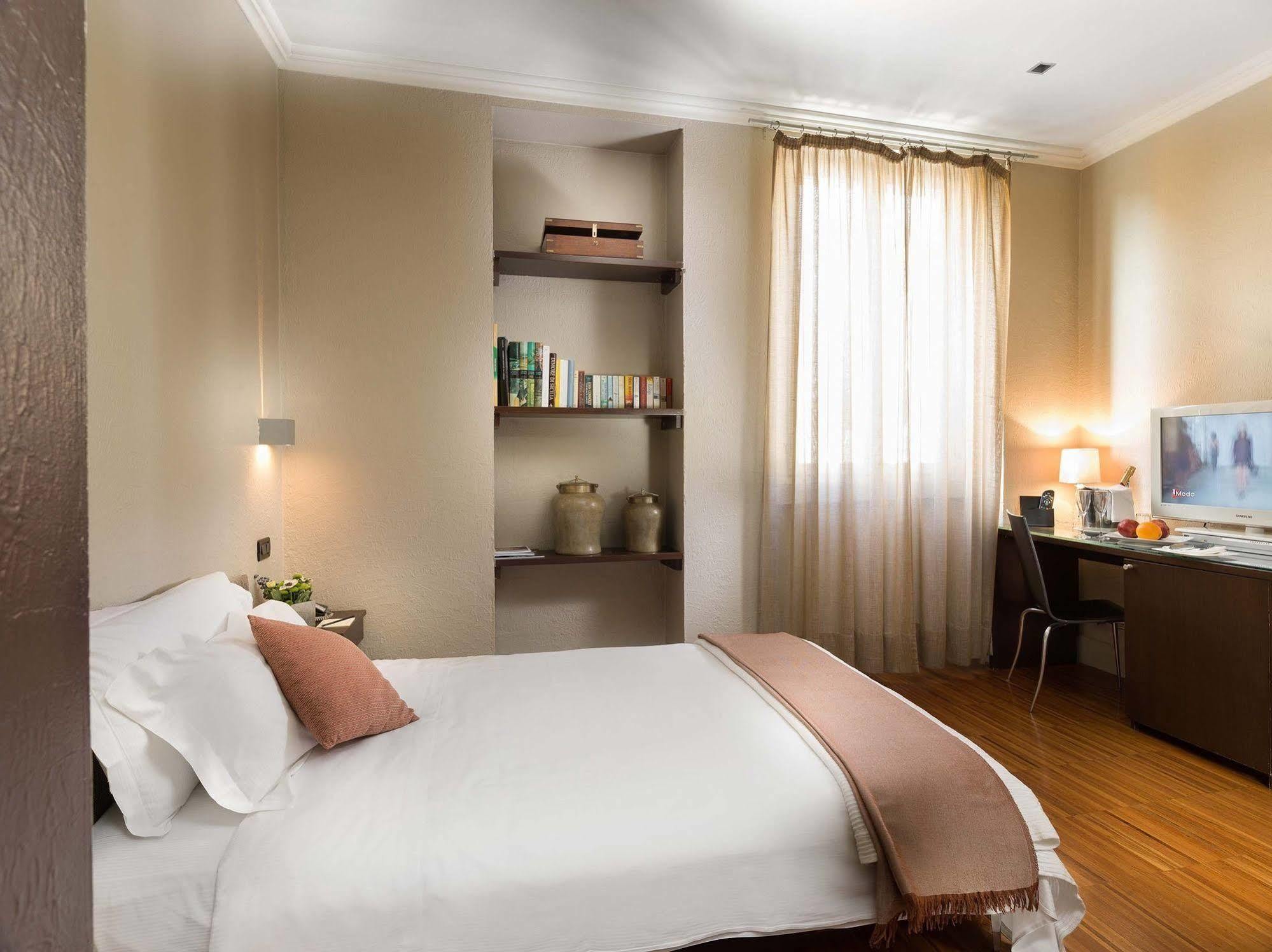 Hotel Townhouse 12 Mediolan Zewnętrze zdjęcie